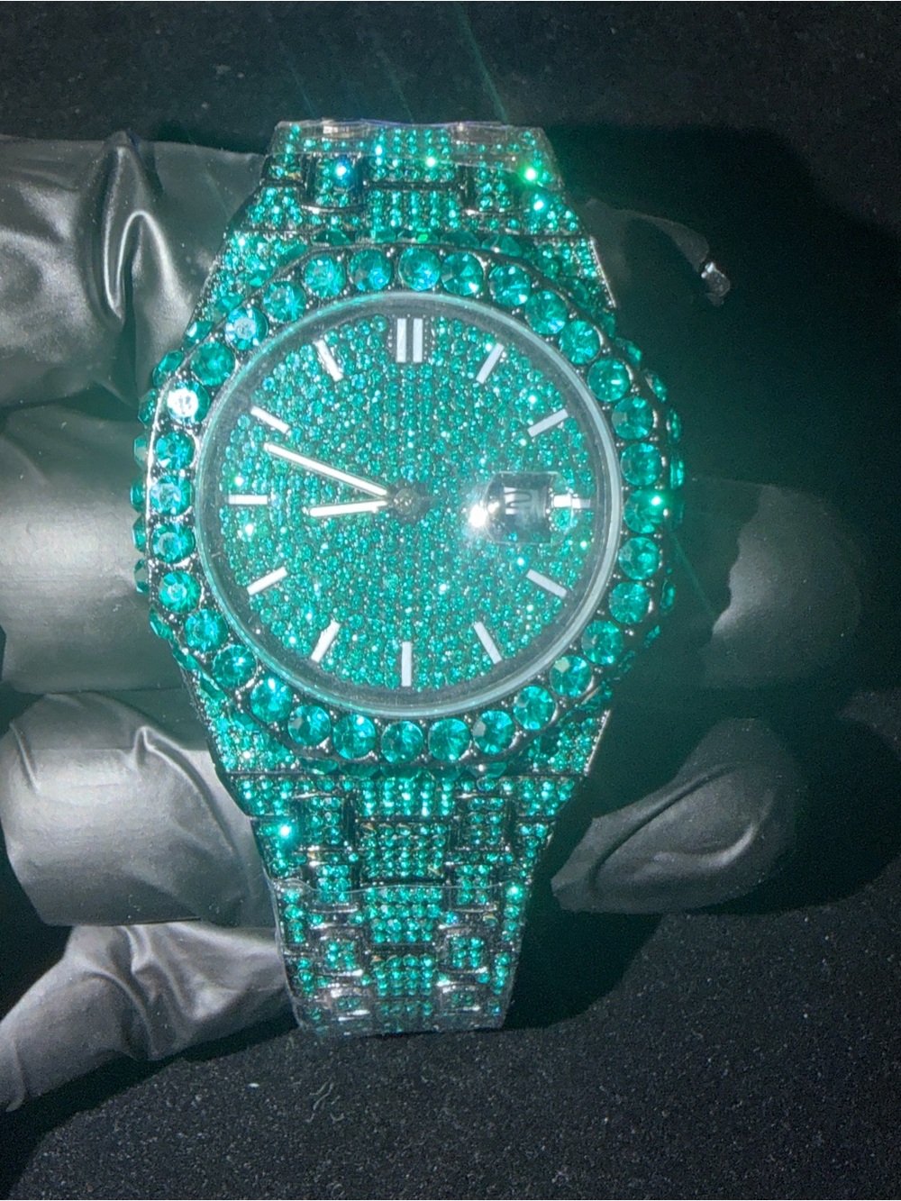 Emerald Crystal - Unbranded
